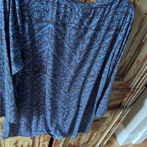 Plus size Nanu Tunic top - Picture 5 of 7